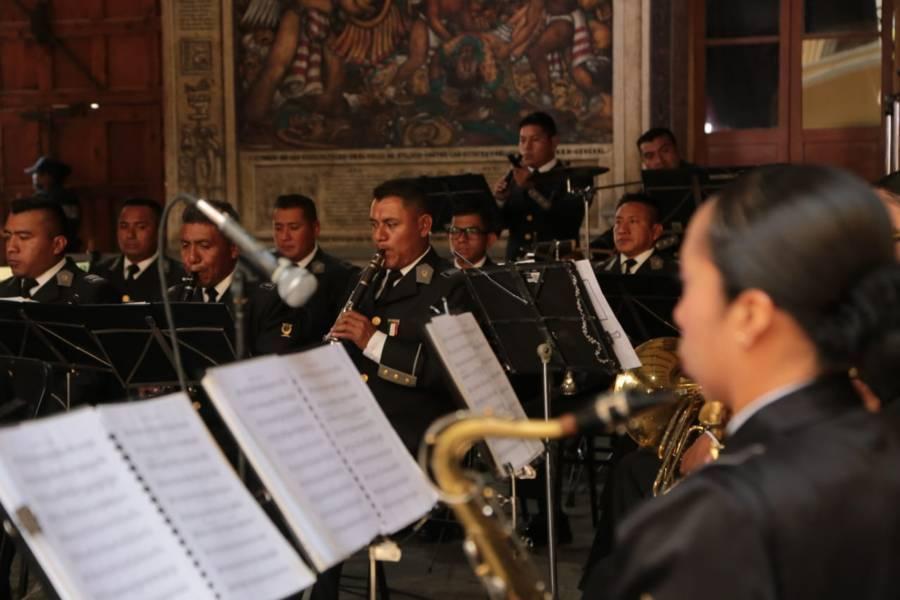 Se presenta Banda de Música del Ejército Mexicano en Murales de Palacio
