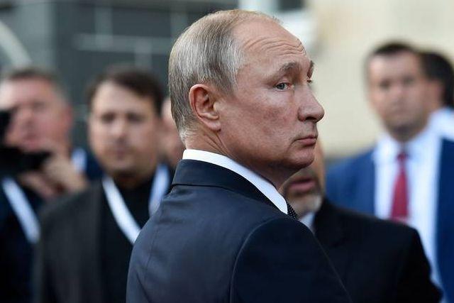 Espía de EU advierte que Putin se prepara para una guerra prolongada y tomará medidas drásticas