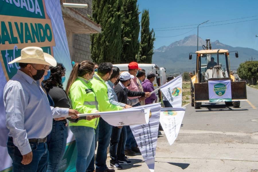 Pone en marcha Salvador Santos Cedillo brigada ¨Salvando Tu Comunidad¨ en Lázaro Cárdenas