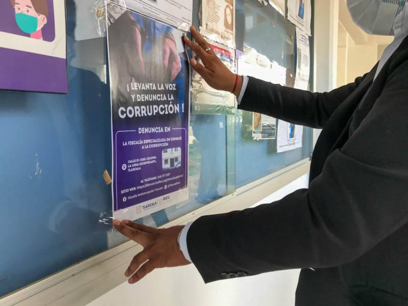 Fiscalía anticorrupción coloca carteles informativos en dependencias gubernamentales