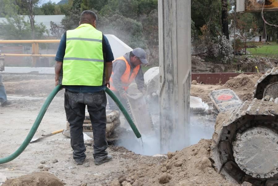Caos vial provoca construcción de puente en Atempan