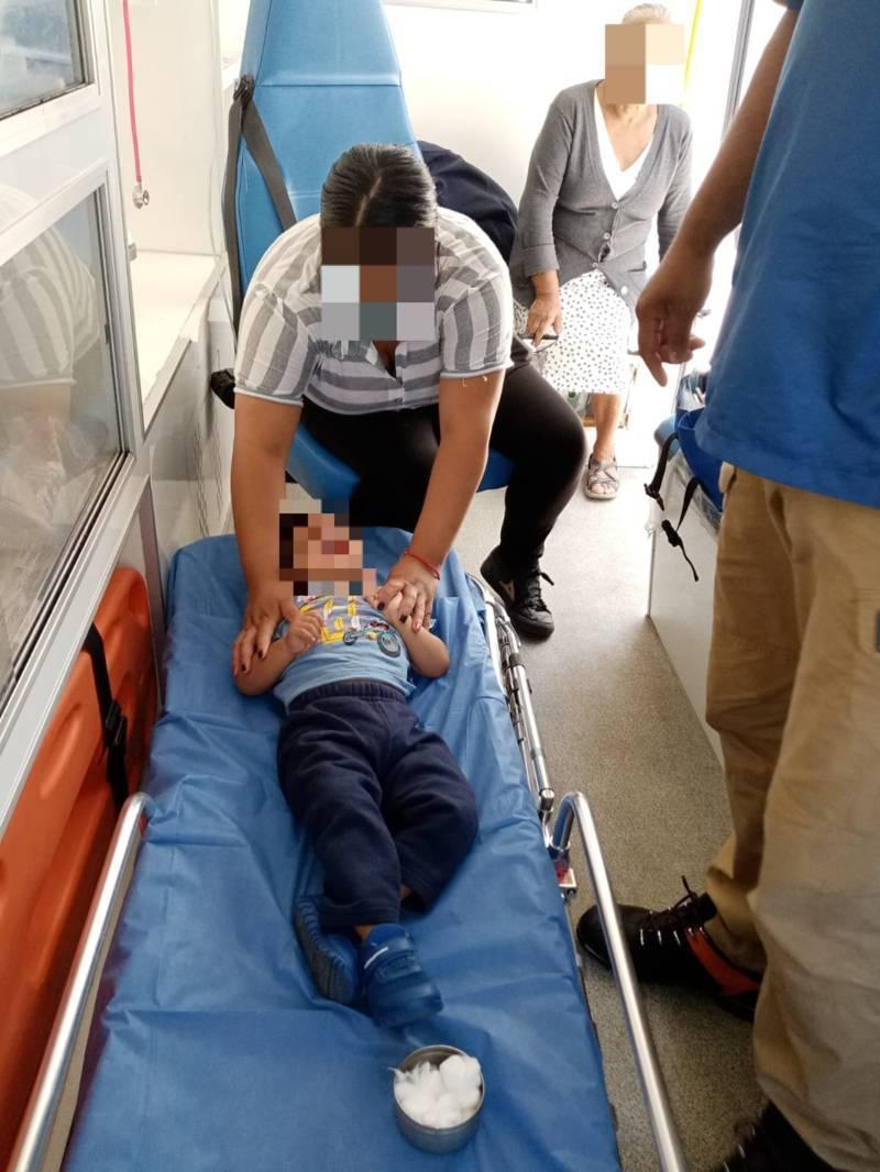 Paramédicos de la ambulancia de San Pablo del Monte salvan a niño tras sufrir paro cardiaco 
