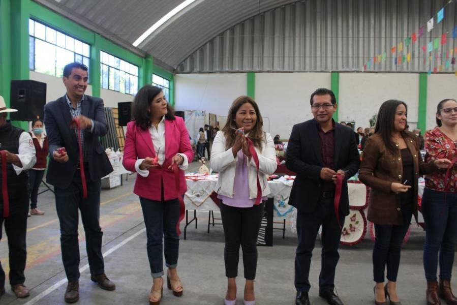 Inauguración de la Expo feria ¨Tandas para el Bienestar¨ en Amaxac 