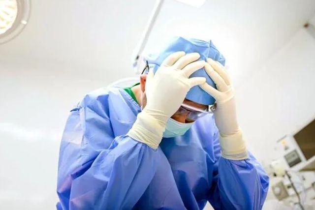 Médicos practican por error una vasectomía a un niño en lugar de una hernia inguinal