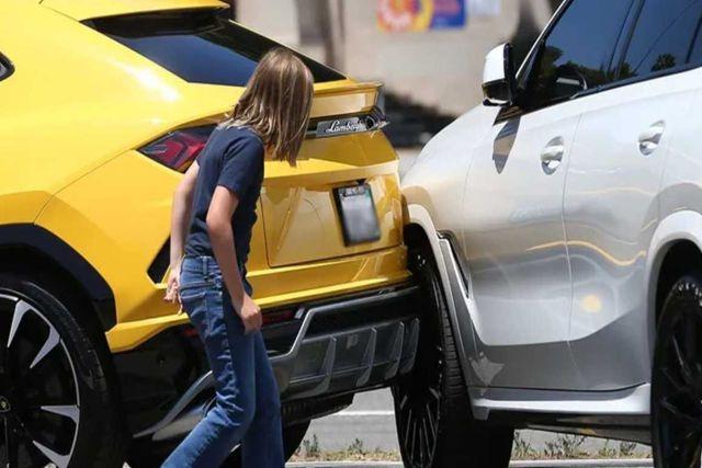 Hijo menor de Ben Affleck estrella un Lamborghini