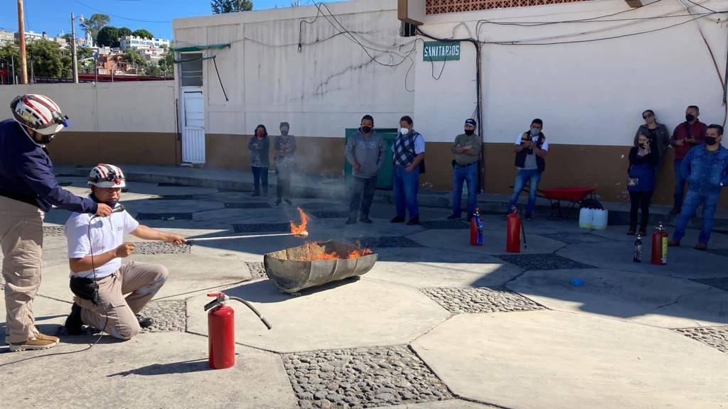Capacita Protección Civil de Tlaxcala Capital a locatarios del Mercado Municipal
