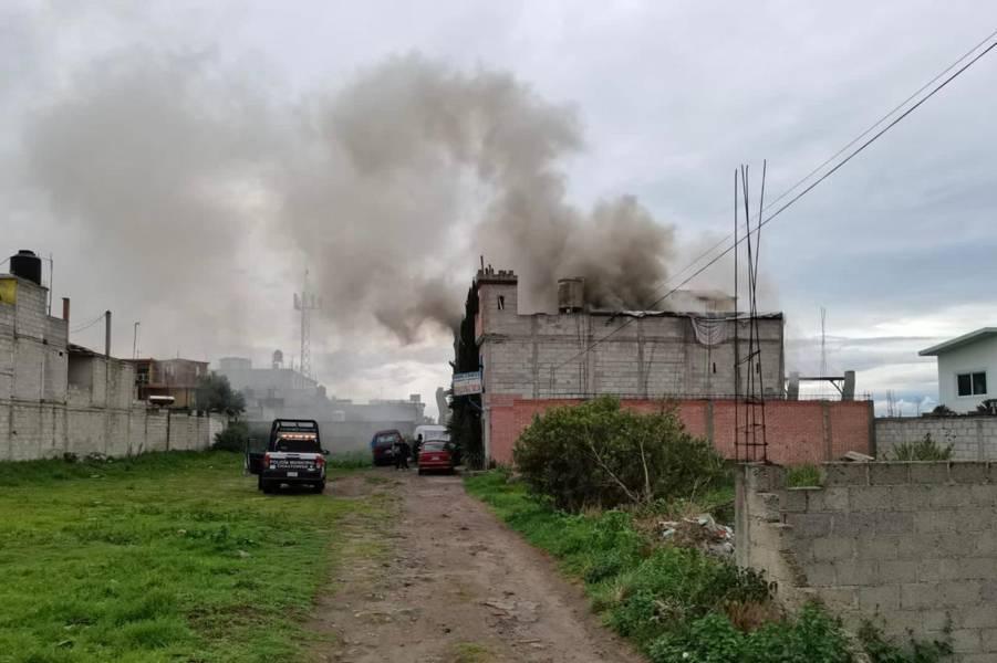 Brinda apoyo seguridad pública de Chiautempan a Bomberos tras incendio 