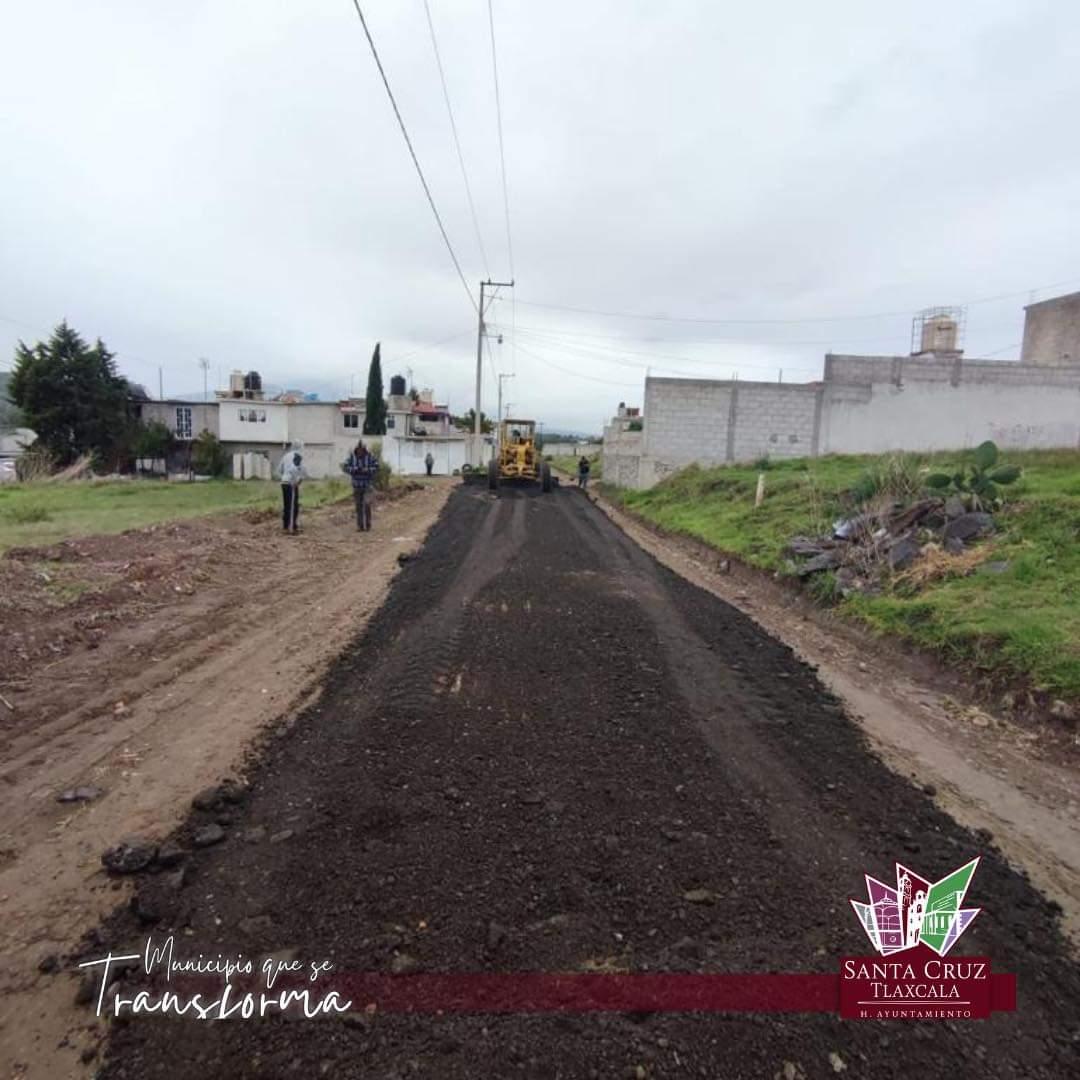 Conservación de caminos rurales, en Santa Cruz Tlaxcala 