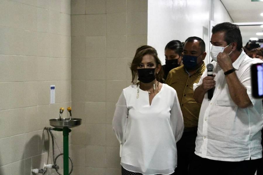 Lorena Cuéllar realiza recorrido en el hospital IMSS- BIENESTAR
