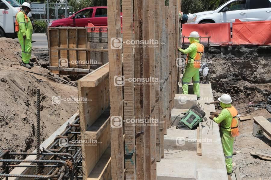 Avanza demolición y construcción de nuevo puente en "El Trébol"
