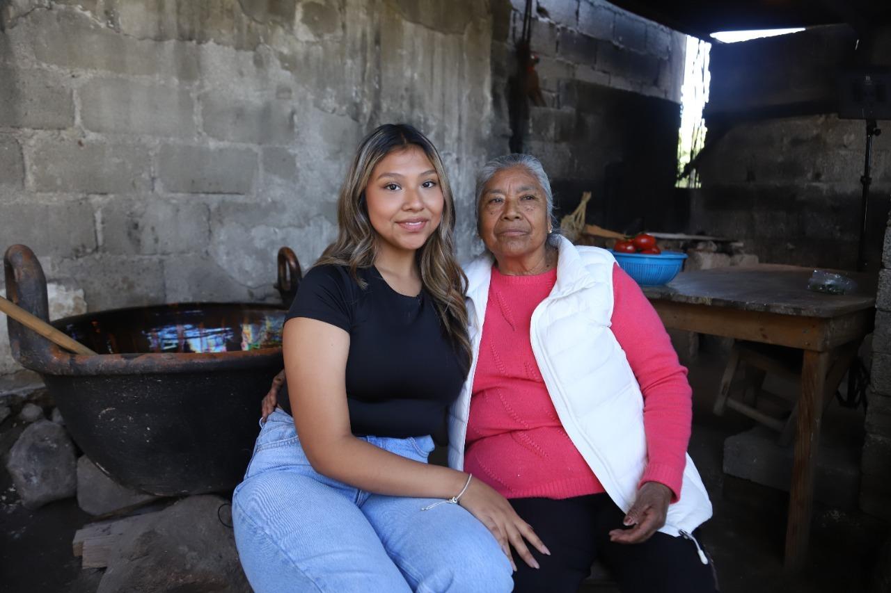 Gobierno estatal une a jóvenes nacidos en Estados Unidos de América con sus familiares en Tlaxcala