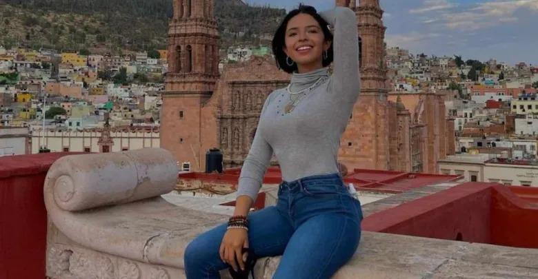 Ángela Aguilar confiesa si se quitó o nó 2 costillas para tener esa cinturita