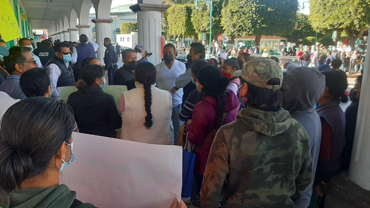 Autoridades de San Pablo del Monte atienden peticiones de grupo inconforme