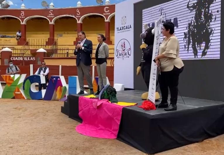 Presentan la cartelera de artistas y toros de la Feria de Tlaxcala  