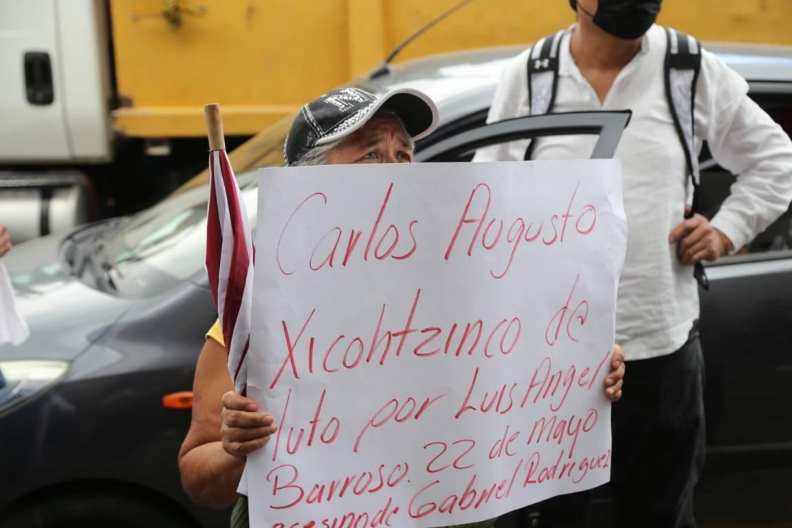 Protestan habitantes de Xicohtzinco por la "NO" aprobación de cuentas públicas