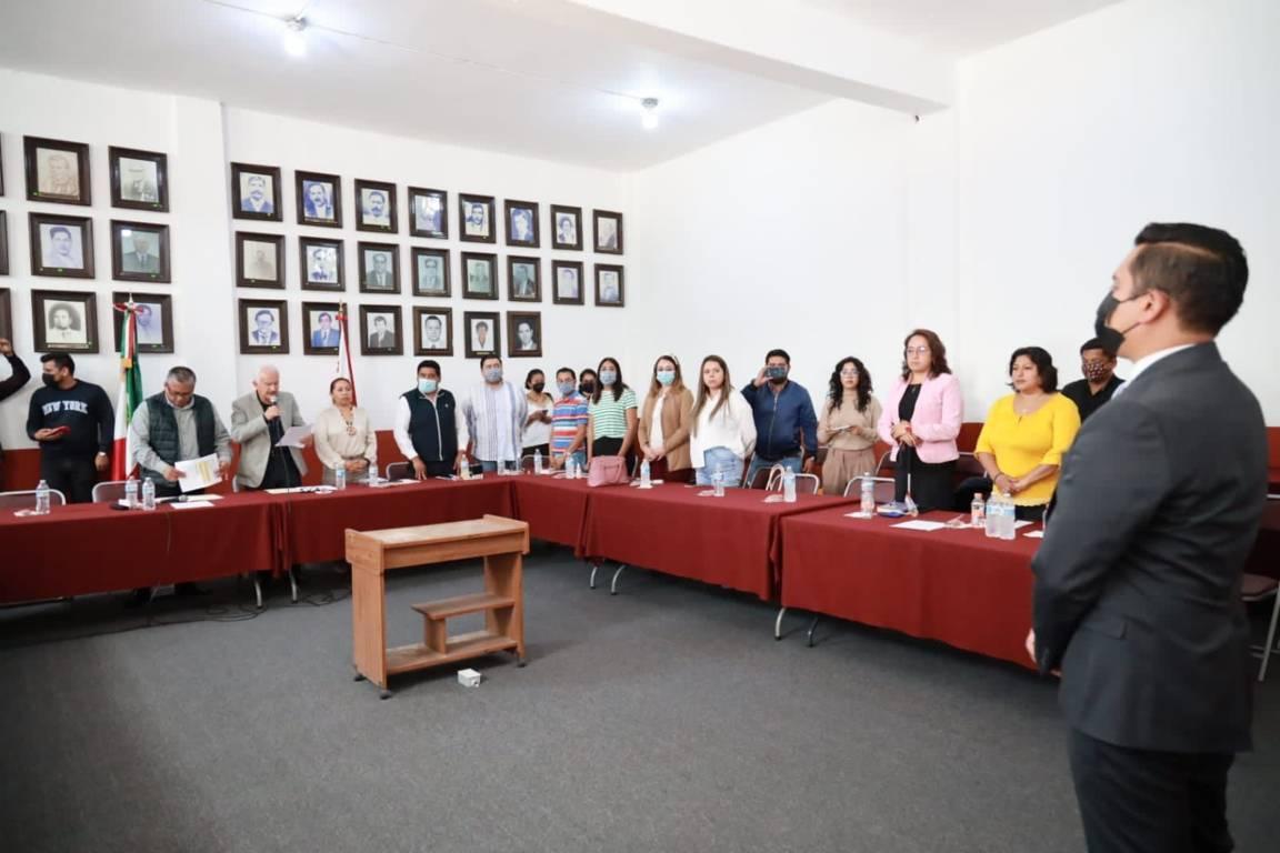 Asume Ramiro Tónix como tercer regidor del Ayuntamiento de Chiautempan 