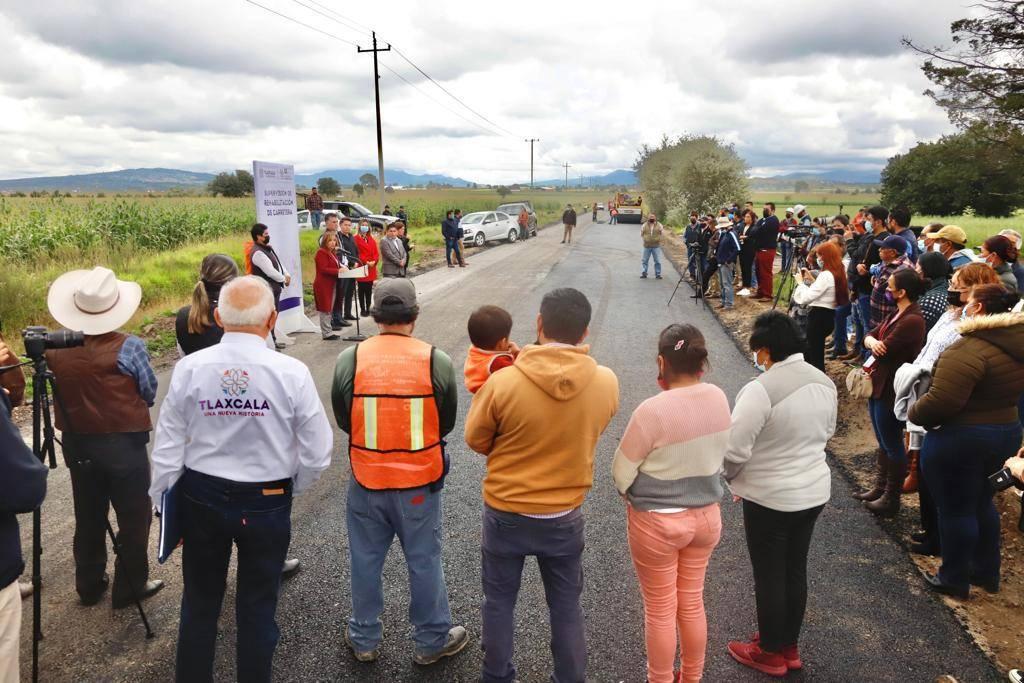 Supervisó Gobernadora Lorena Cuéllar rehabilitación de Carretera Xaltocan-Muñoz