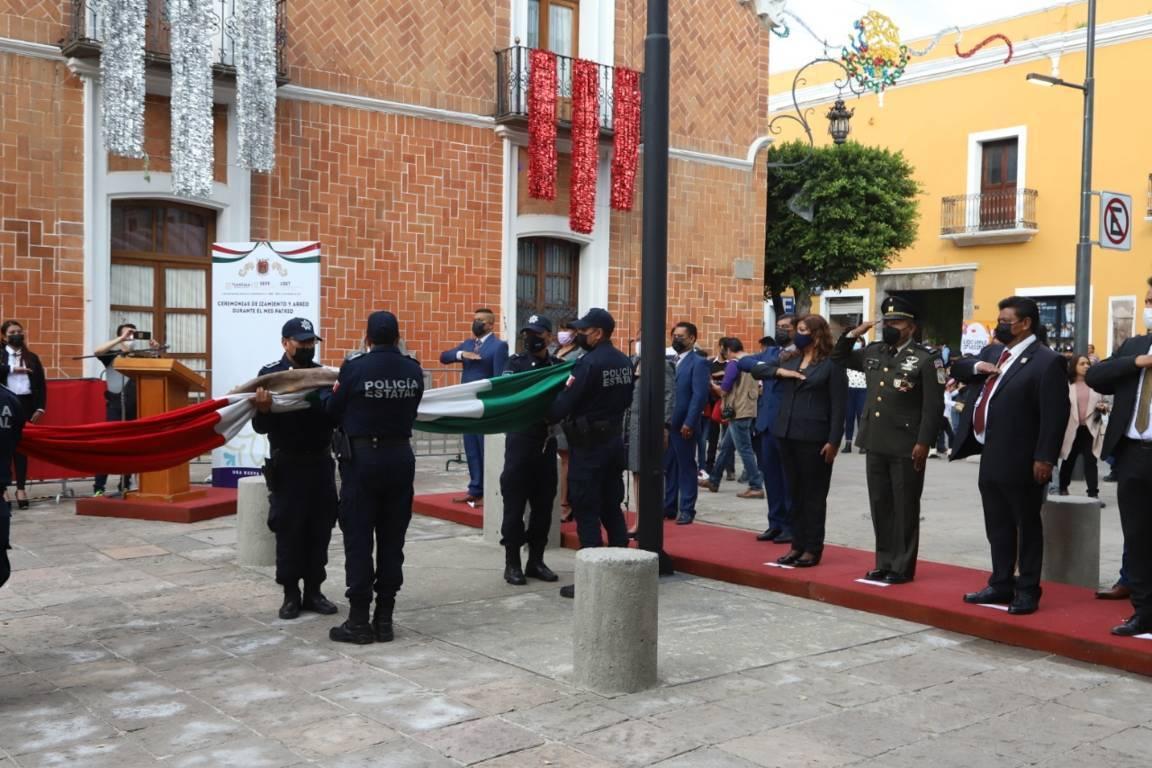 Gobierno del Estado y Ayuntamiento de Mazatecochco encabezaron Arrío de Bandera 
