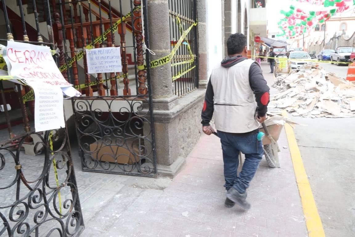 Remodelan presidencia Municipal de Tlaltelulco 