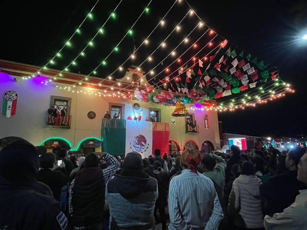 Celebra Jiménez Romero el Grito de Independencia en Chiautempan