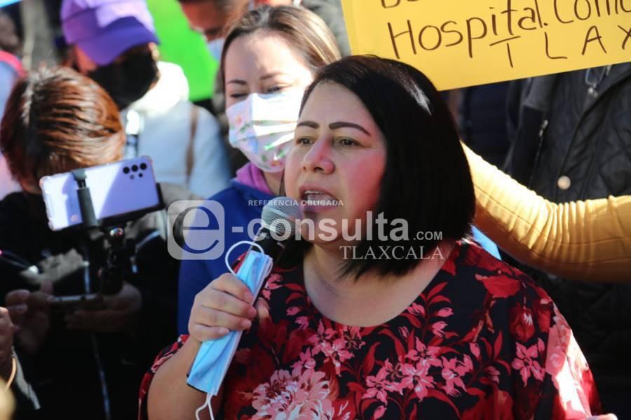 Encabeza Blanca Águila manifestación en SESA de Apetatitlán 