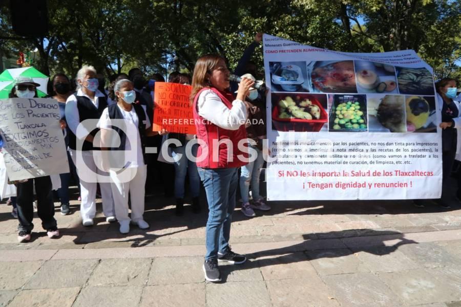 Comienza manifestación de trabajadores de la Salud frente a Palacio de Gobierno