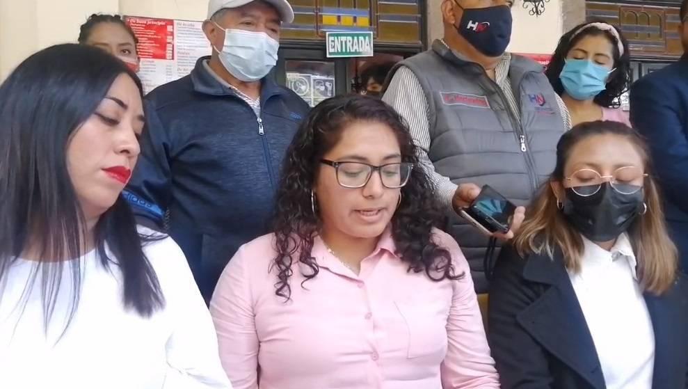 Alcaldesa de Ayometla quiere destituir a regidoras y presidentes de comunidad  