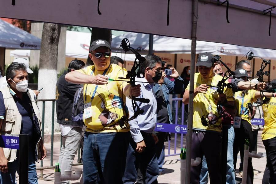 Medios de comunicación inauguraron la " Fan Fest de Tiro con Arco” en la plaza Xicoténcatl 