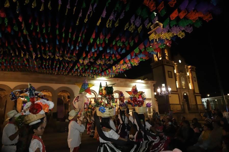 Gran presentación de la Guelaguetza en Tlaxco 