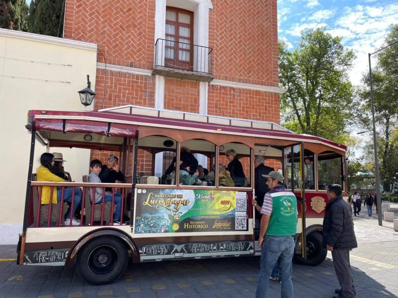 Turistas de Guadalajara visitan la capital tlaxcalteca 