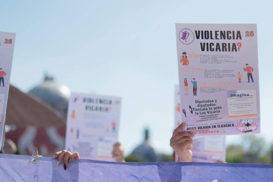 Colectivas feministas exigen la “Ley Vicaria” al Congreso del estado 
