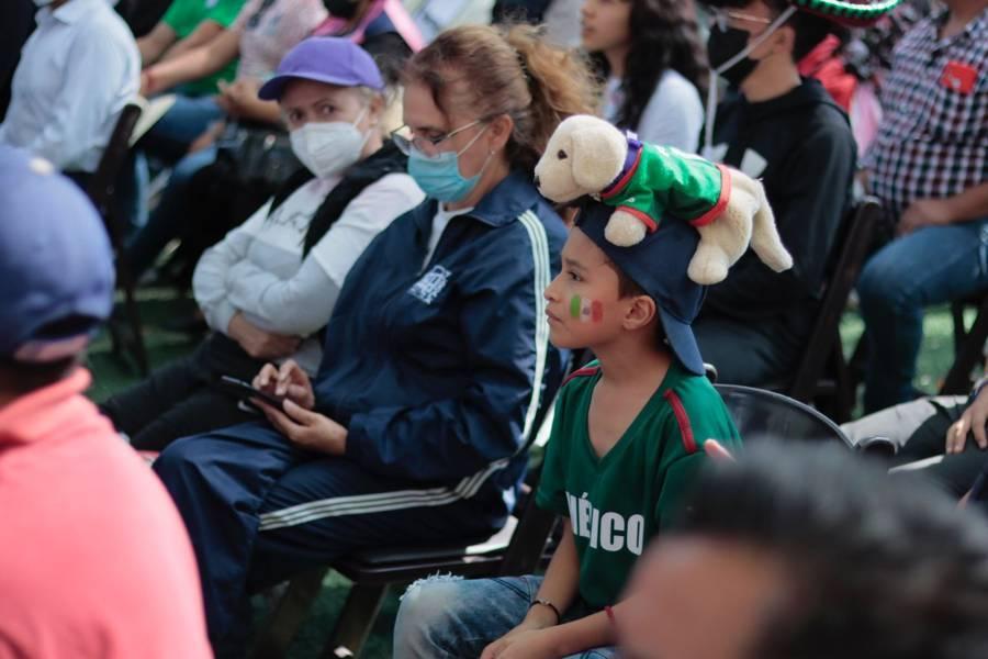 Tlaxcaltecas disfrutan del segundo partido de la selección mexicana en el mundial