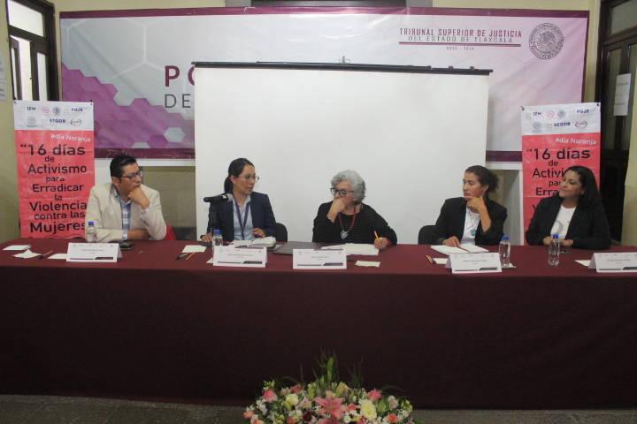 Imparten conferencia “Buenas prácticas de cómo implementar la perspectiva de género en las notas periodísticas”