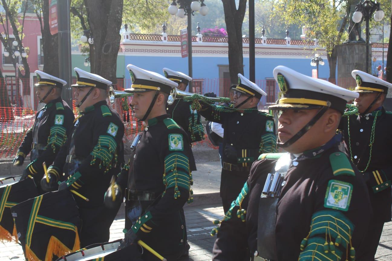 Clausuran con desfile, evento nacional de escoltas y bandas de guerra 