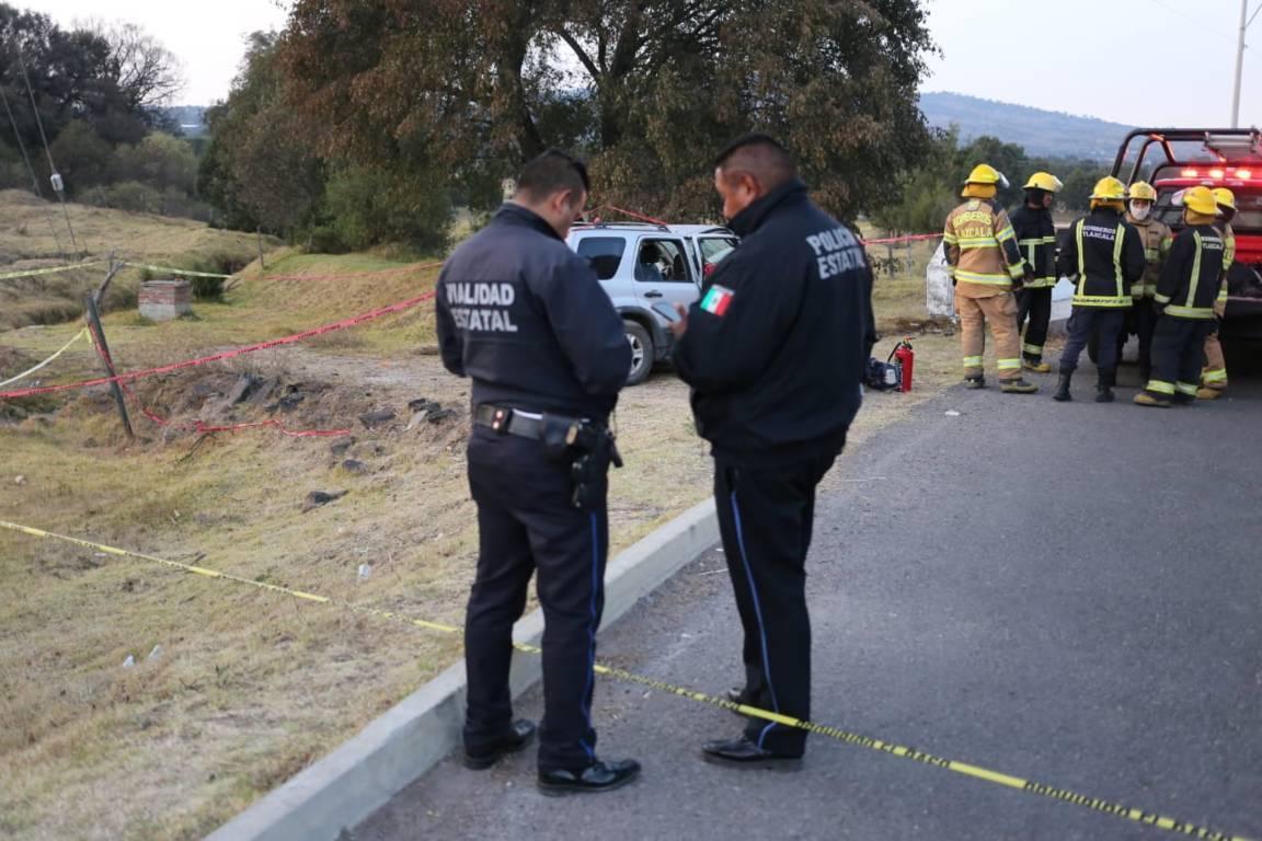 Muere hombre prensado tras chocar en Atlangatepec 