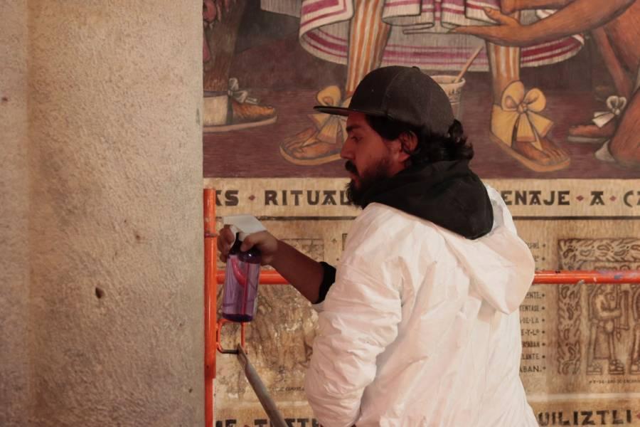 Inician trabajos de restauración de los murales de Palacio de Gobierno 