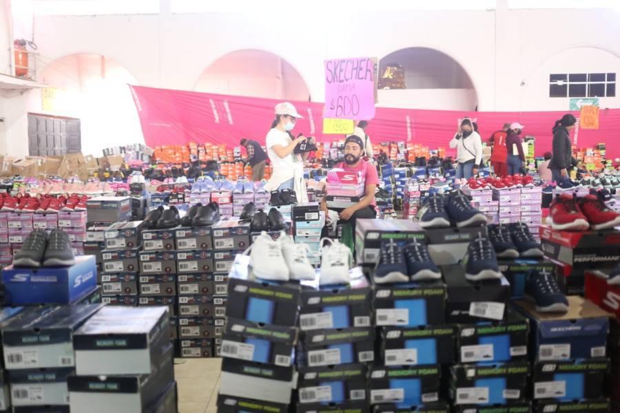¡Últimos días! Presentan Mega venta de calzado a precio de bodega en Chiautempan 