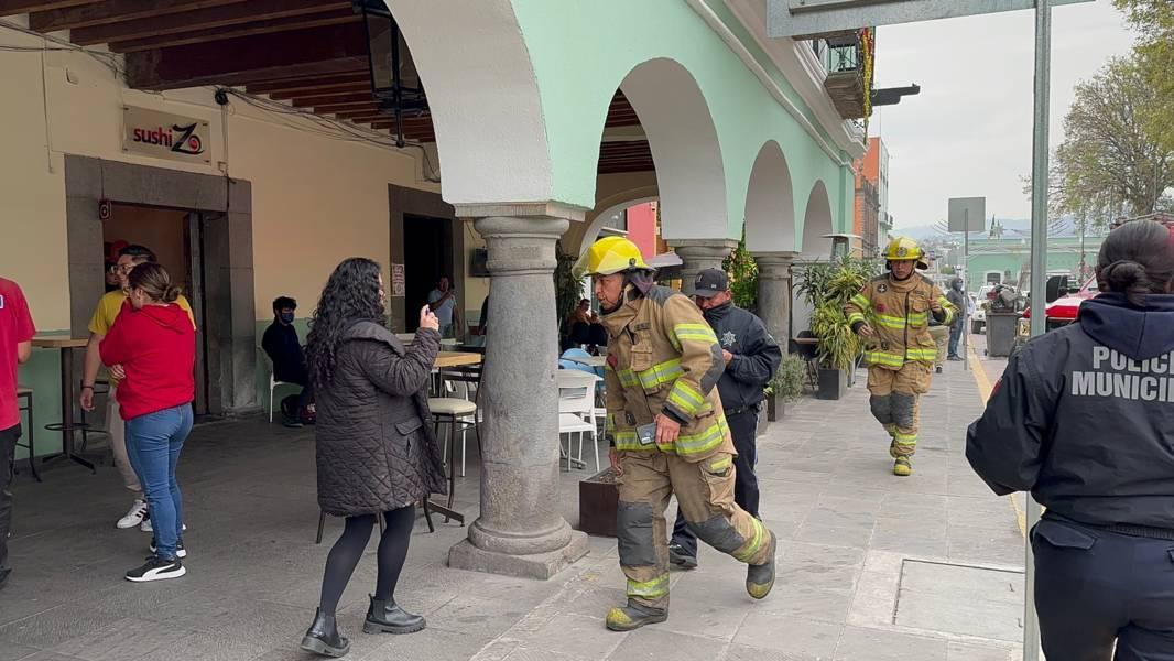 Se incendia cocina del bar liverpub en el centro histórico de Tlaxcala 