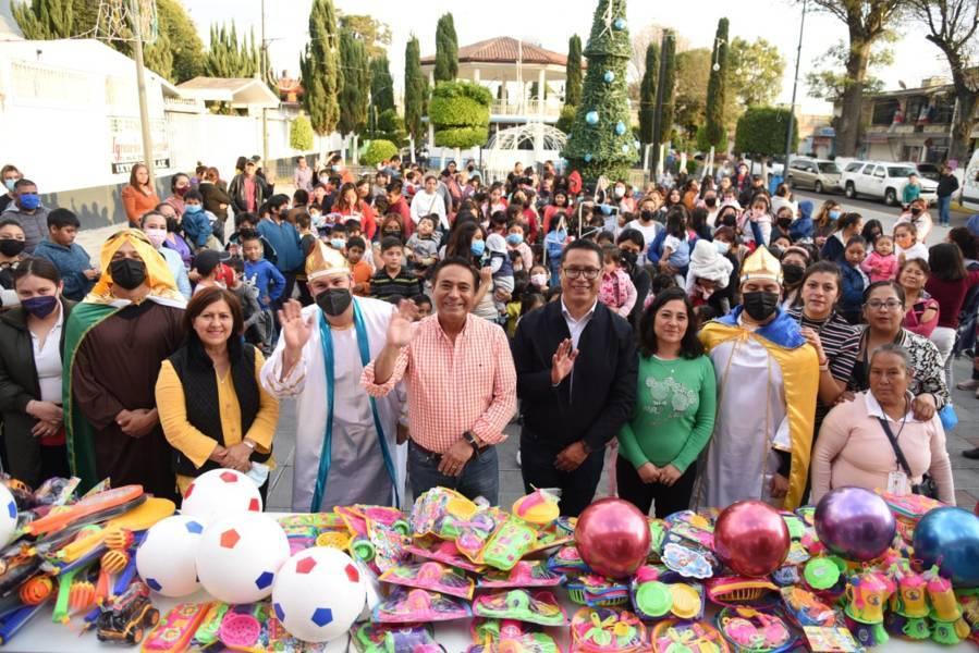  Arranca caravana de Reyes Magos en Tlaxcala Capital