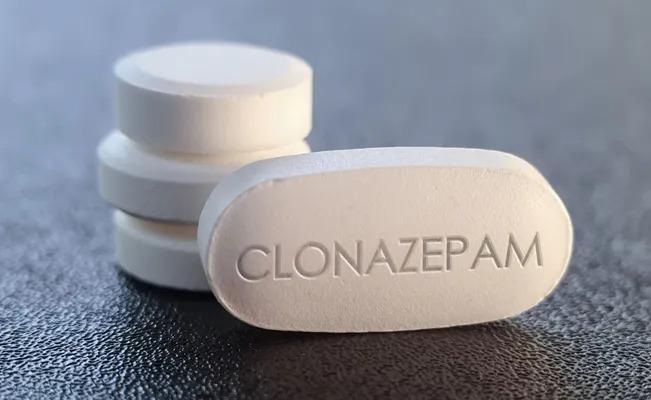 CDMX: Estudiantes de secundaria son hospitalizados por realizar "Reto Clonazepam"