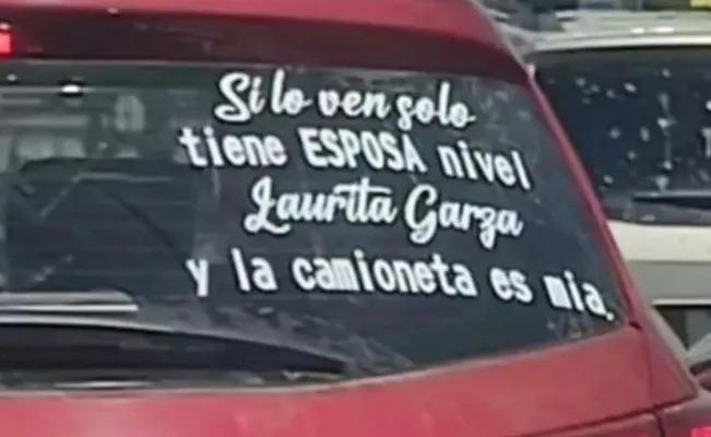 Esposa tóxica etiqueta el carro para advertir que su esposo es casado y le sea infiel